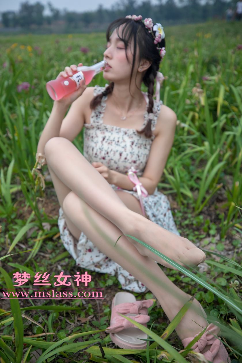 [MSLASS梦丝女神] 2019-05-13 玥玥 田园的萌妹 [78P/1.18G]