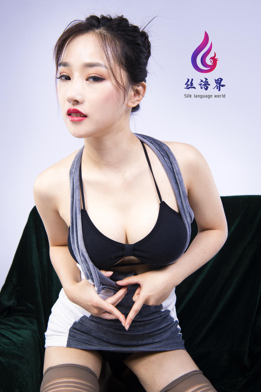 [Ligui丽柜] 2021.08.19 《私人撩拨》梵妮 [55+1P-435M]